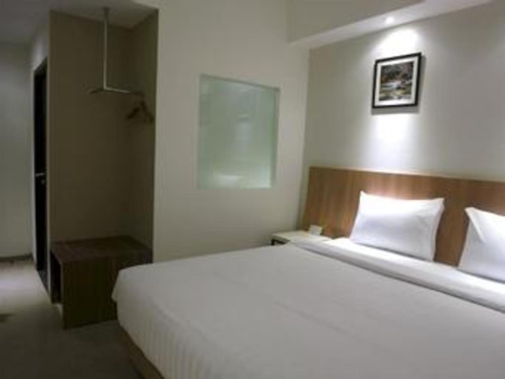 Hart Hotel Arjuna Mataram Exterior foto