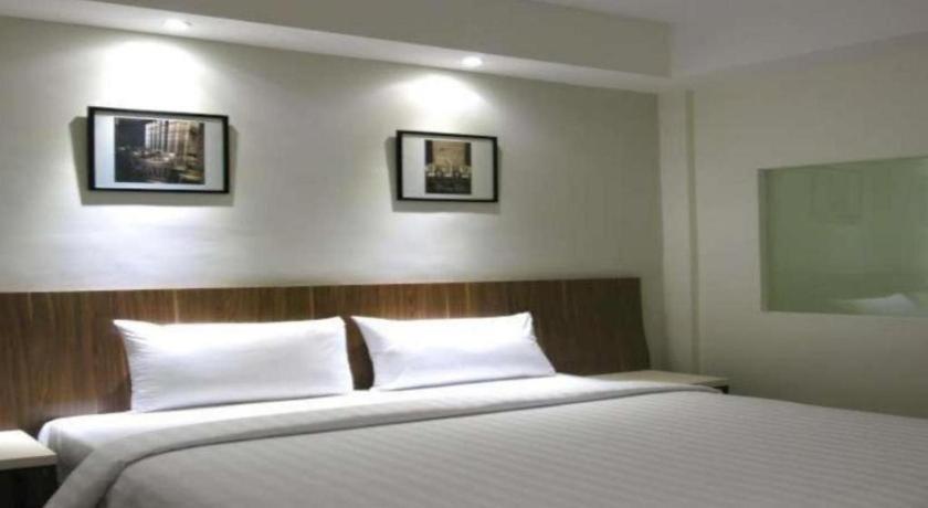 Hart Hotel Arjuna Mataram Exterior foto
